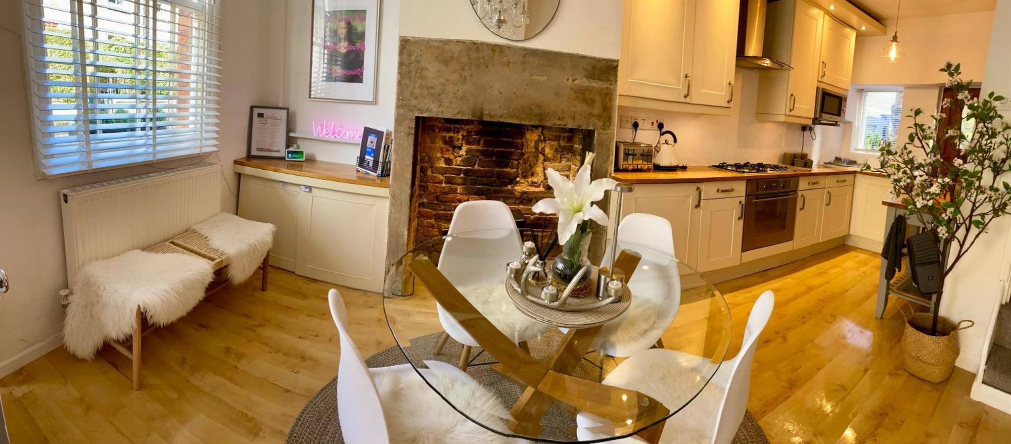 The Tenth House, Grade II Listed Georgian Town House, Wirksworth, Derbyshire, Peak District Cottage, Sleeps 4 外观 照片